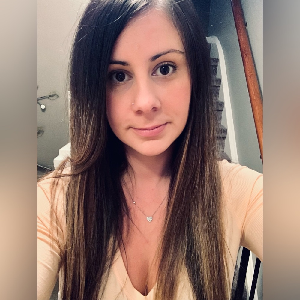 Meet your Posher, Dana